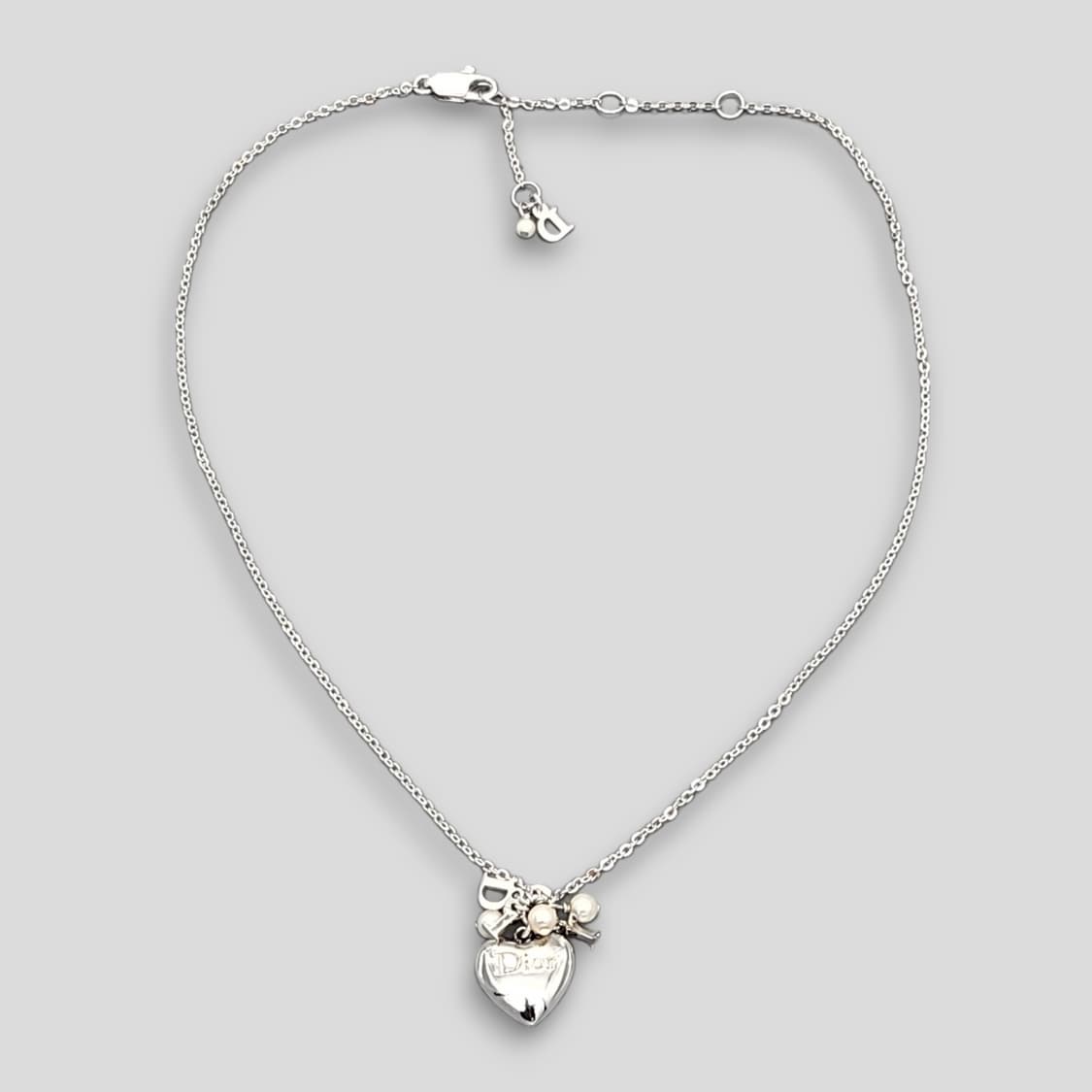 디올 로고하트 진주 참 목걸이 상품이미지2