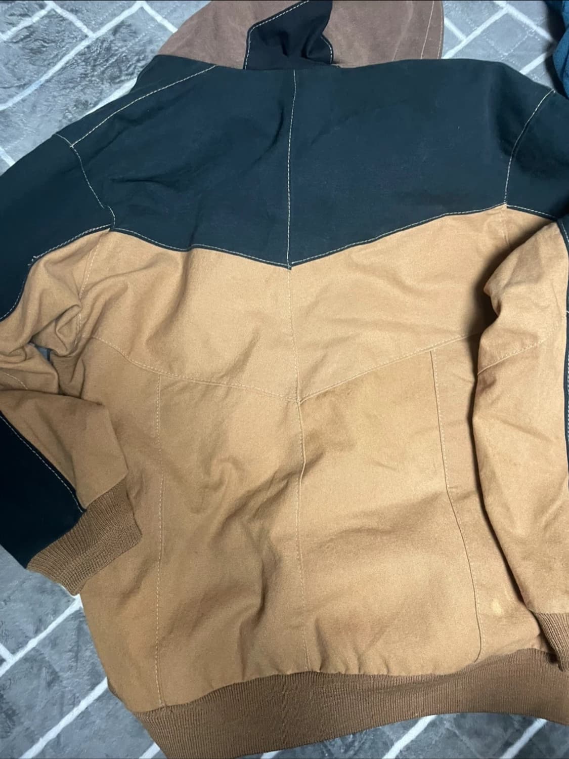 칼하트 컬러블록 후드자켓 상품이미지2