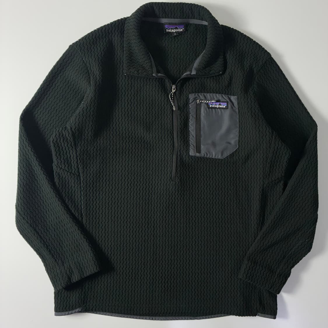 Patagonia 파타고니아 재팬라인 R1 에어풀 반집업 히트웜 상품이미지1