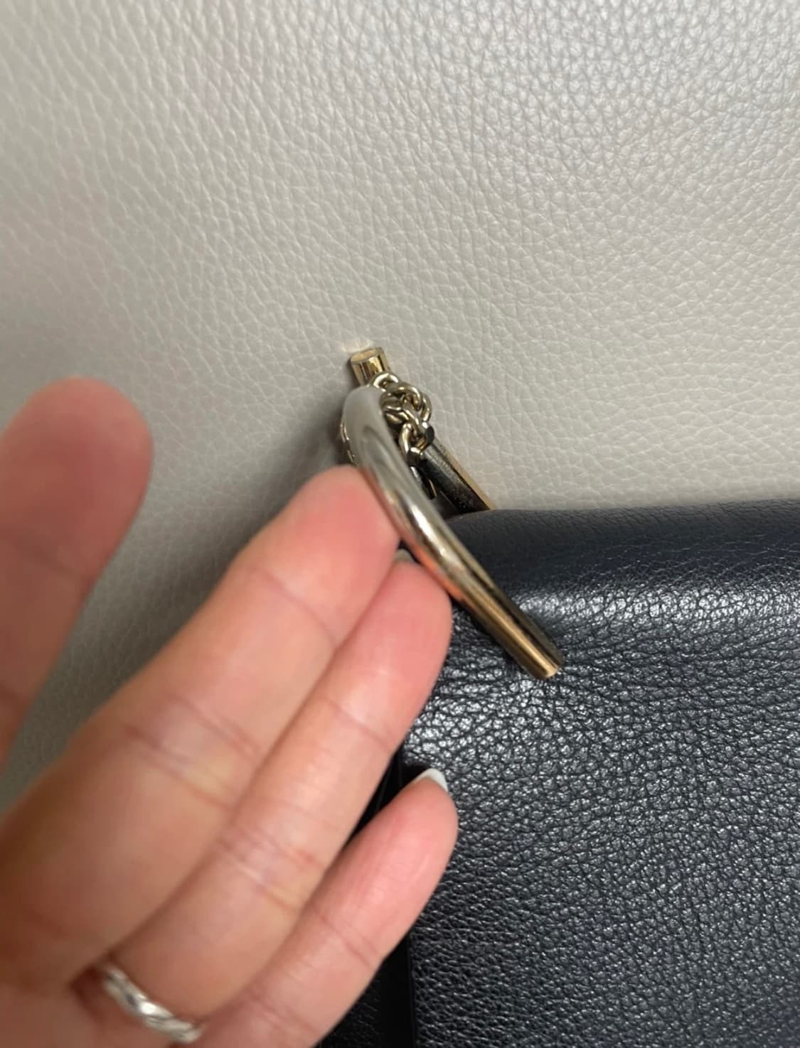 끌로에 드류백 블랙 상품이미지3