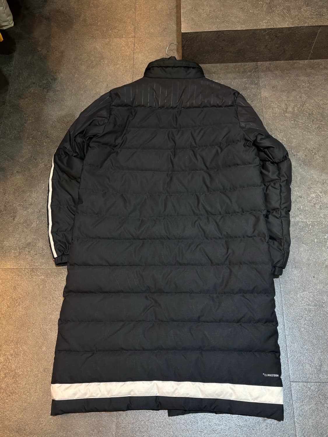 아디다스 롱패딩 블랙 M사이즈 상품이미지3