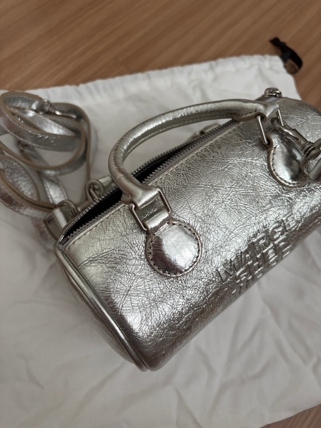 마지셔우드 로그 실버백 상품이미지2