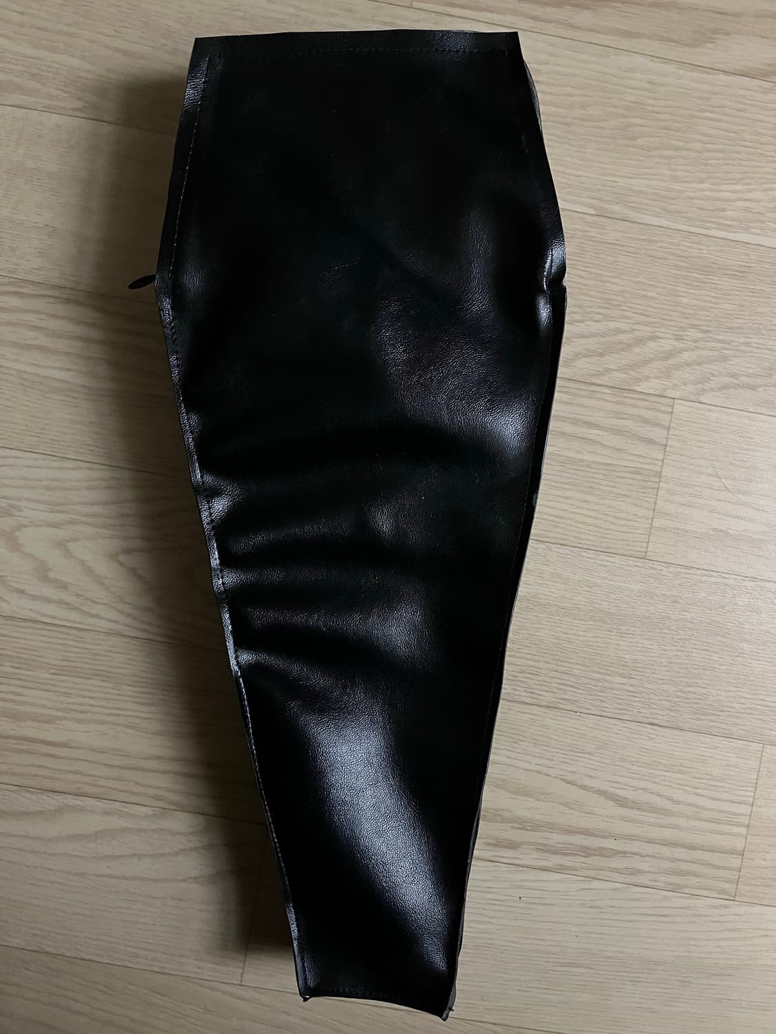 FENG REBORN LAMBSKIN LEATHER CRAVAT 상품이미지3