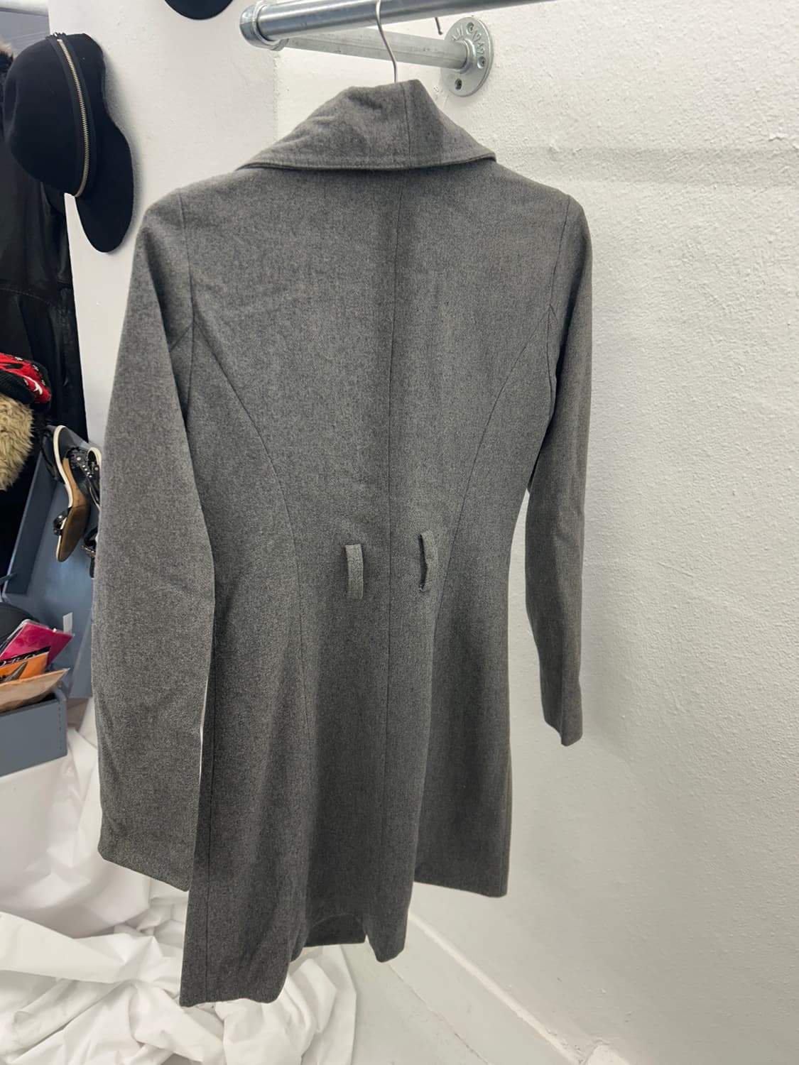 게스 빅카라 미디코트 상품이미지4