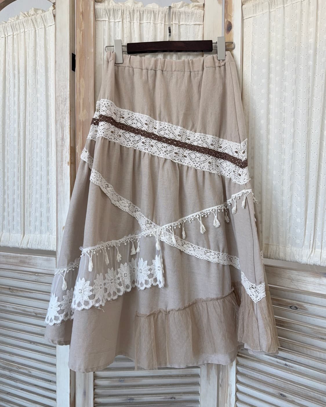 Beige lace patch-work long skirt 상품이미지9