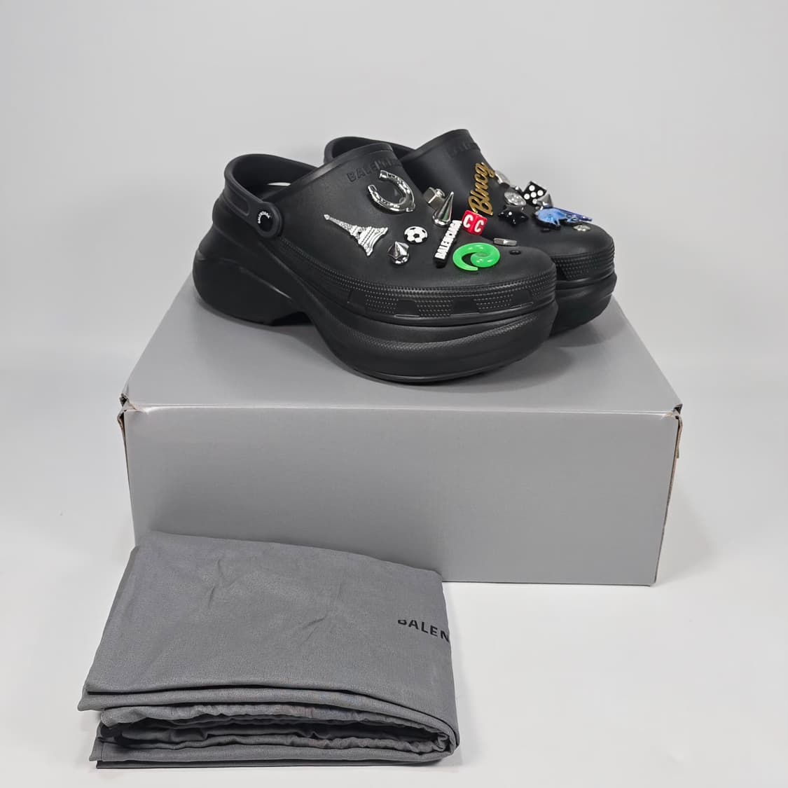 발렌시아가 데코레이티브 참 슬립온 크록스 샌들 ( 260 ) 상품이미지1