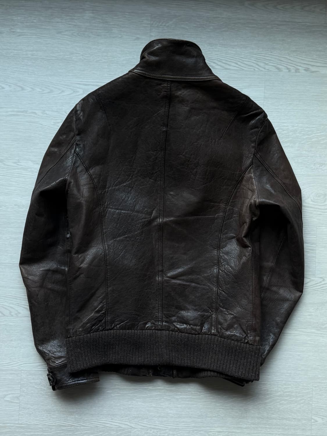 우영미 하이넥 레더 자켓 상품이미지3