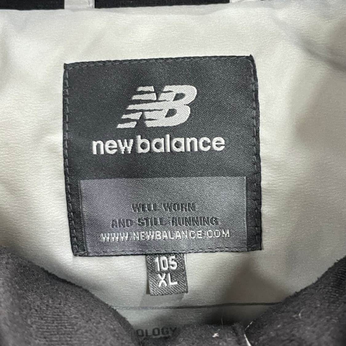 105 뉴발란스 패딩조끼 상품이미지3