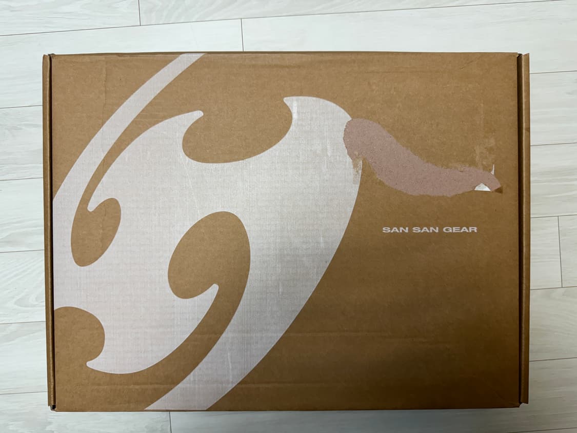 25fw 산산기어 서픽스 경량패딩 그레이 4사이즈 상품이미지3