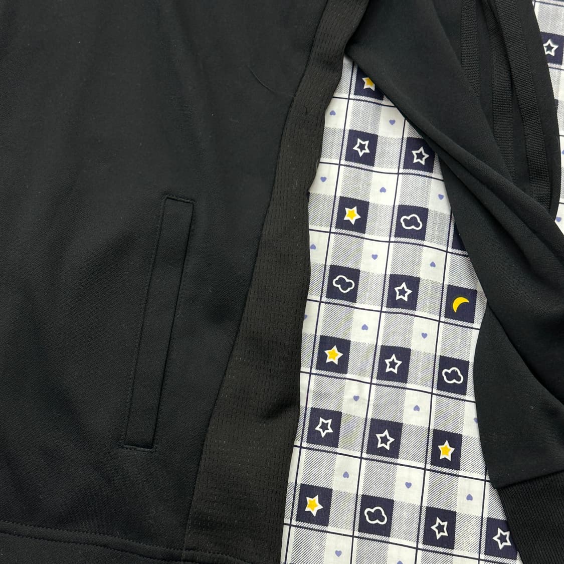 아디다스 JPN 핑크로고 블랙삼선 고프코어 러닝 블랙 후드져지 상품이미지5