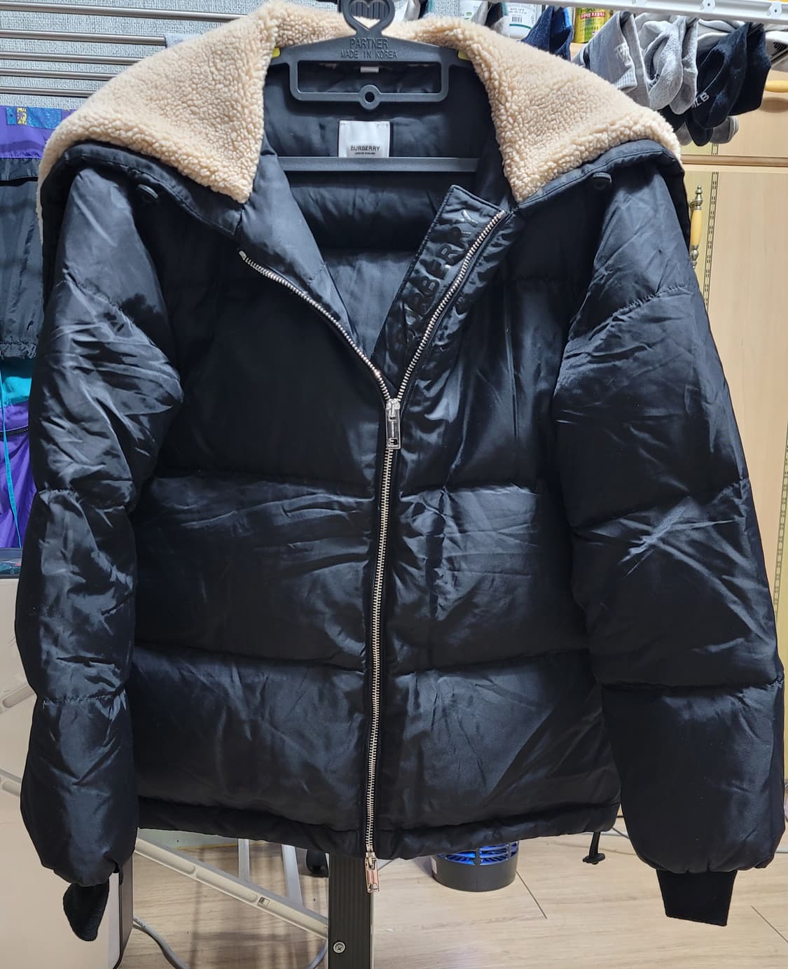 버버리 에코닐 패딩 S 상품이미지1