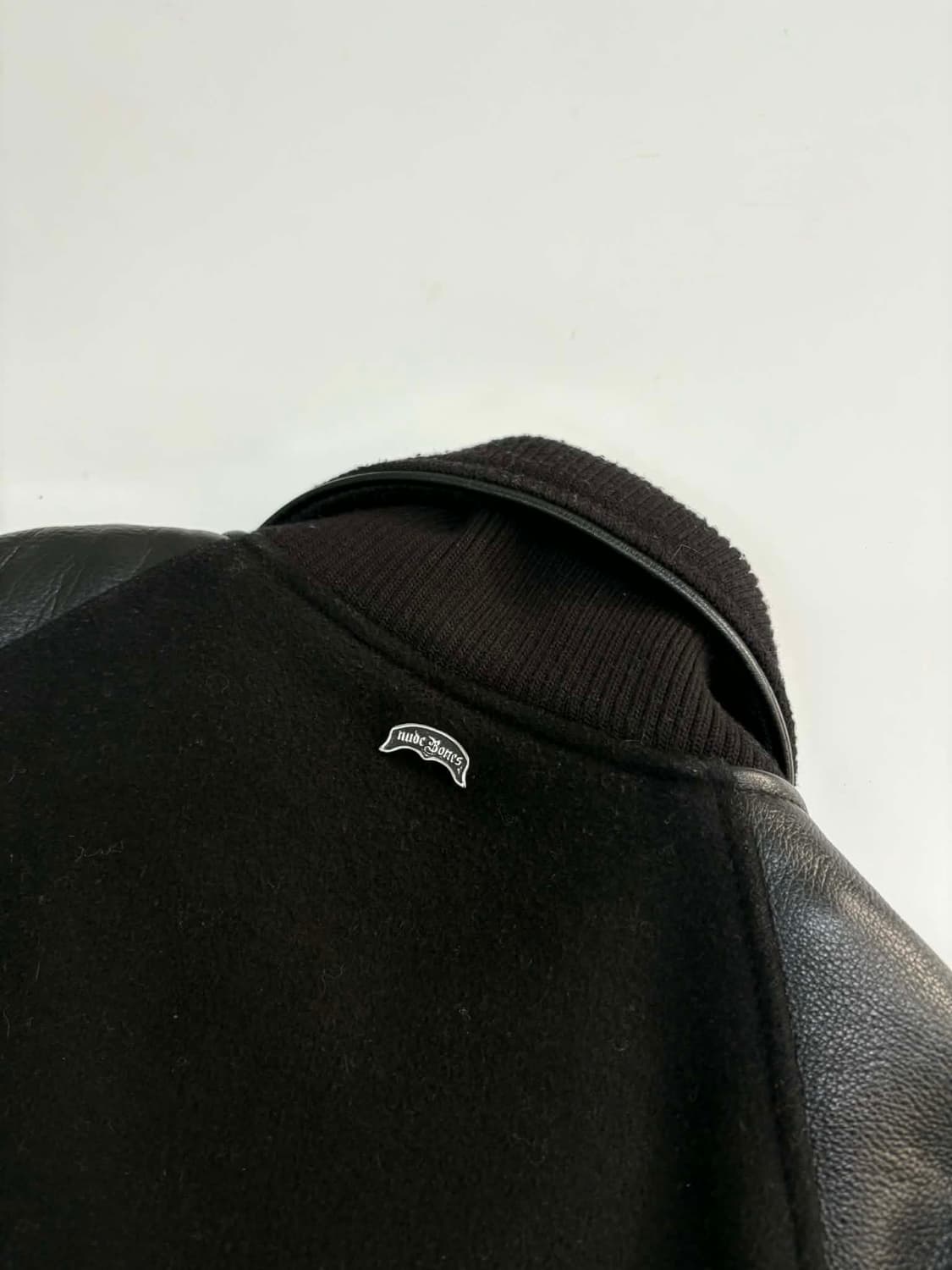 [L] 누드본즈 가죽 바시티 자켓 상품이미지9