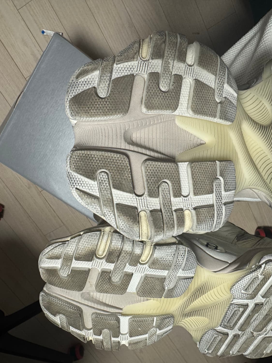 [36]발렌시아가 카고 스니커즈 베이지 상품이미지6