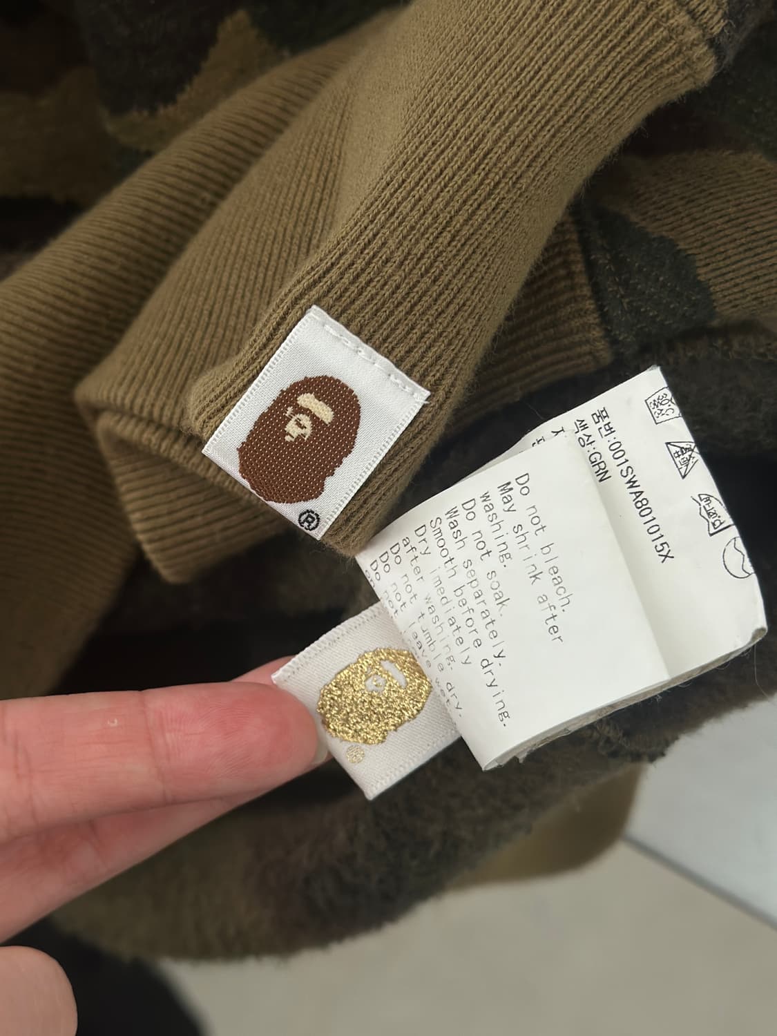 베이프 퍼스트카모 레더 사루 패치 맨투맨  상품이미지7