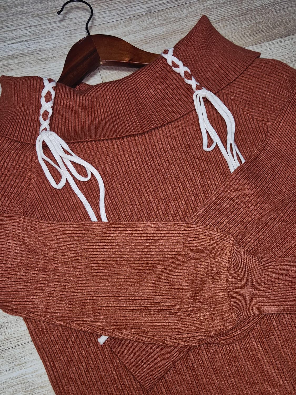 벽돌 빈티지 셔링 니트 오프숄더 상품이미지2