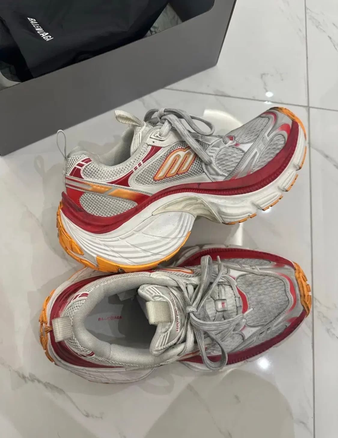 [44] 발렌시아가 10XL 흰색주황 뎀나착용 상품이미지4