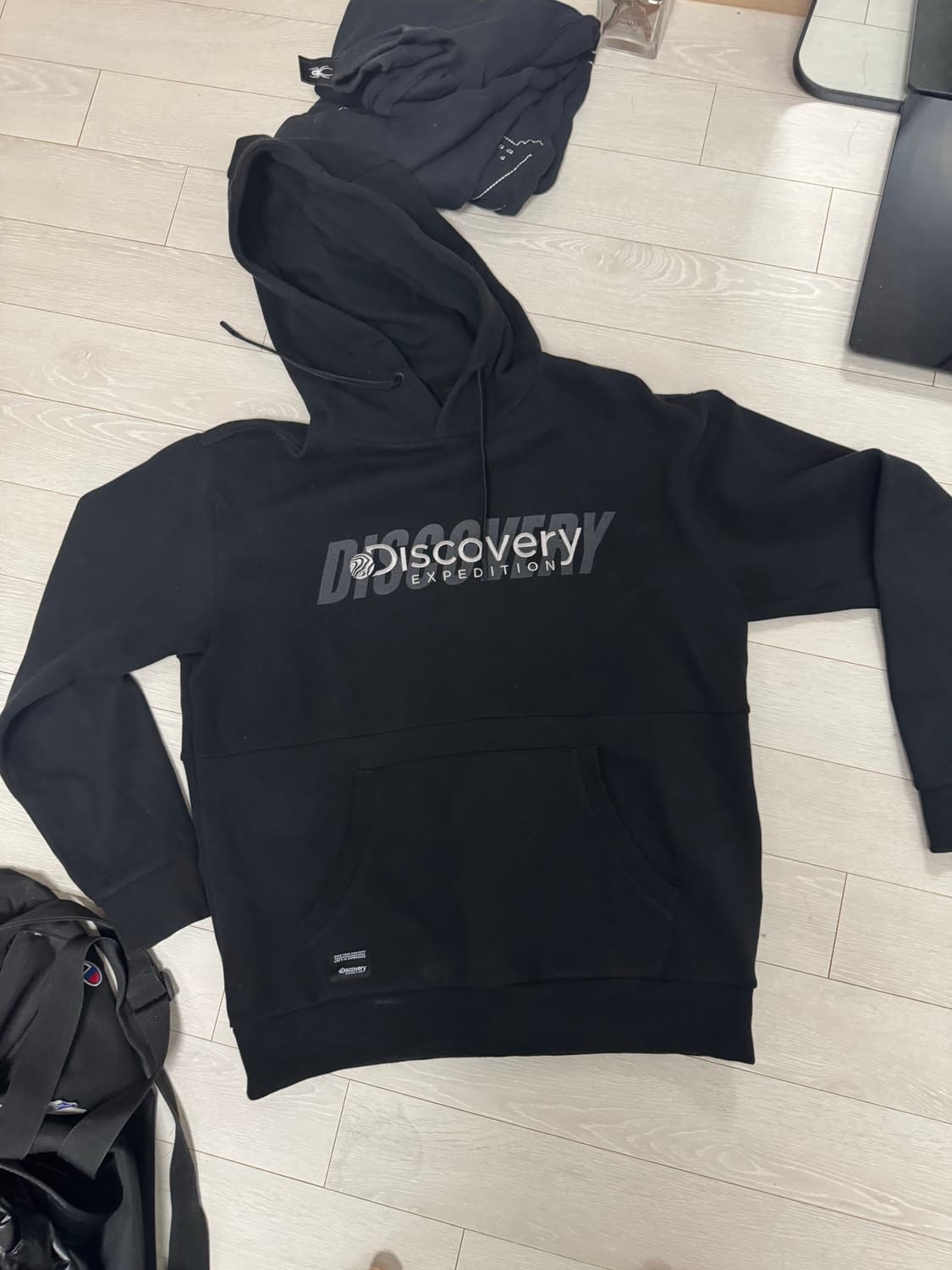 디스커버리 후드티 블랙 95 상품이미지1