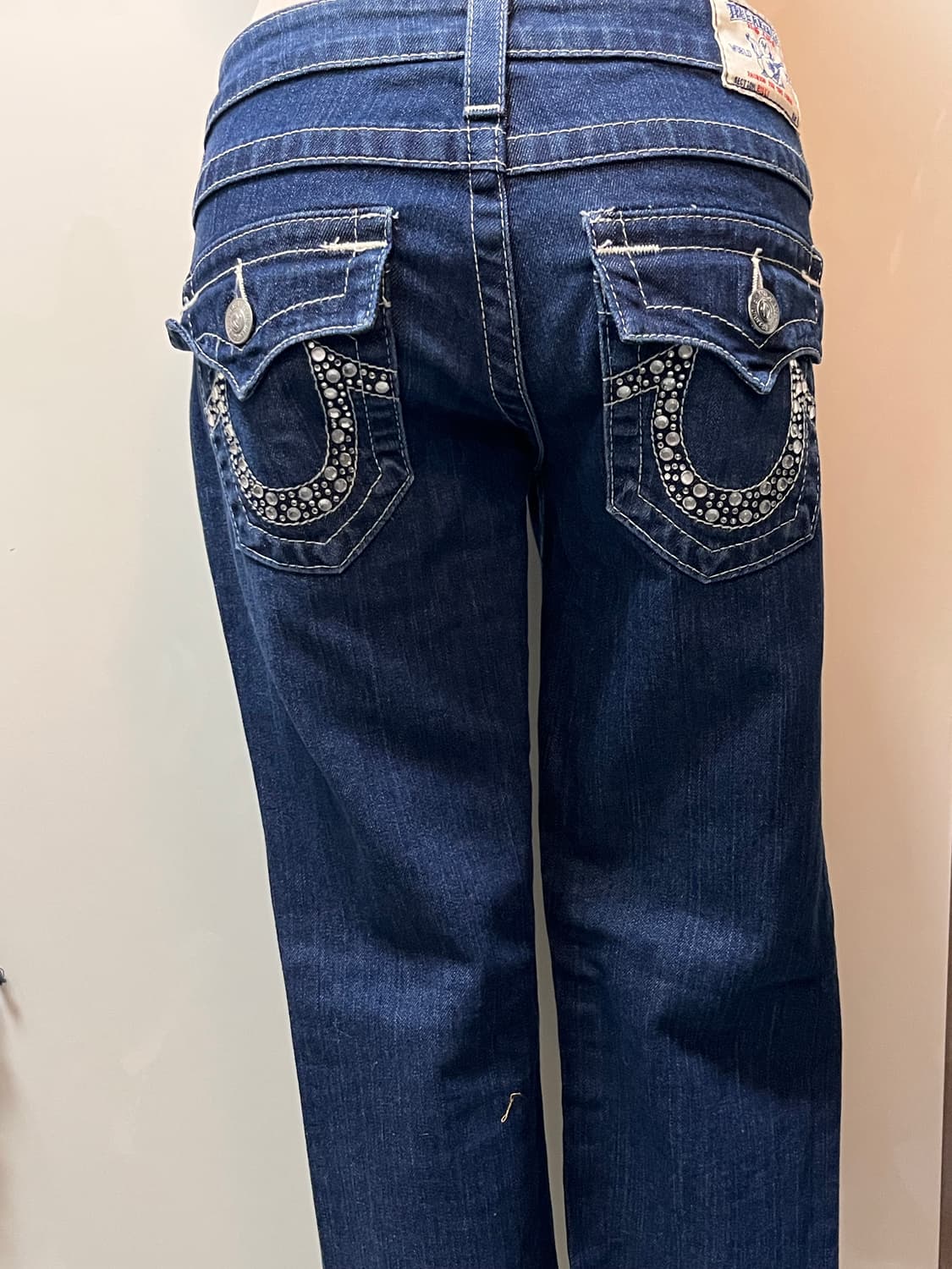 True Religion 트루릴리전 로우라이즈 일자핏 포켓 큐빅 데님 상품이미지5