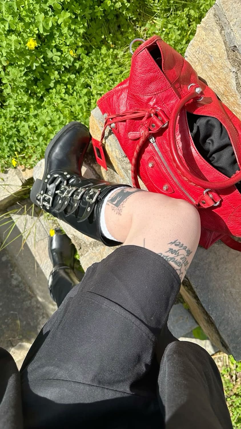 발렌시아가 클래식 모터백 레드 M 상품이미지10