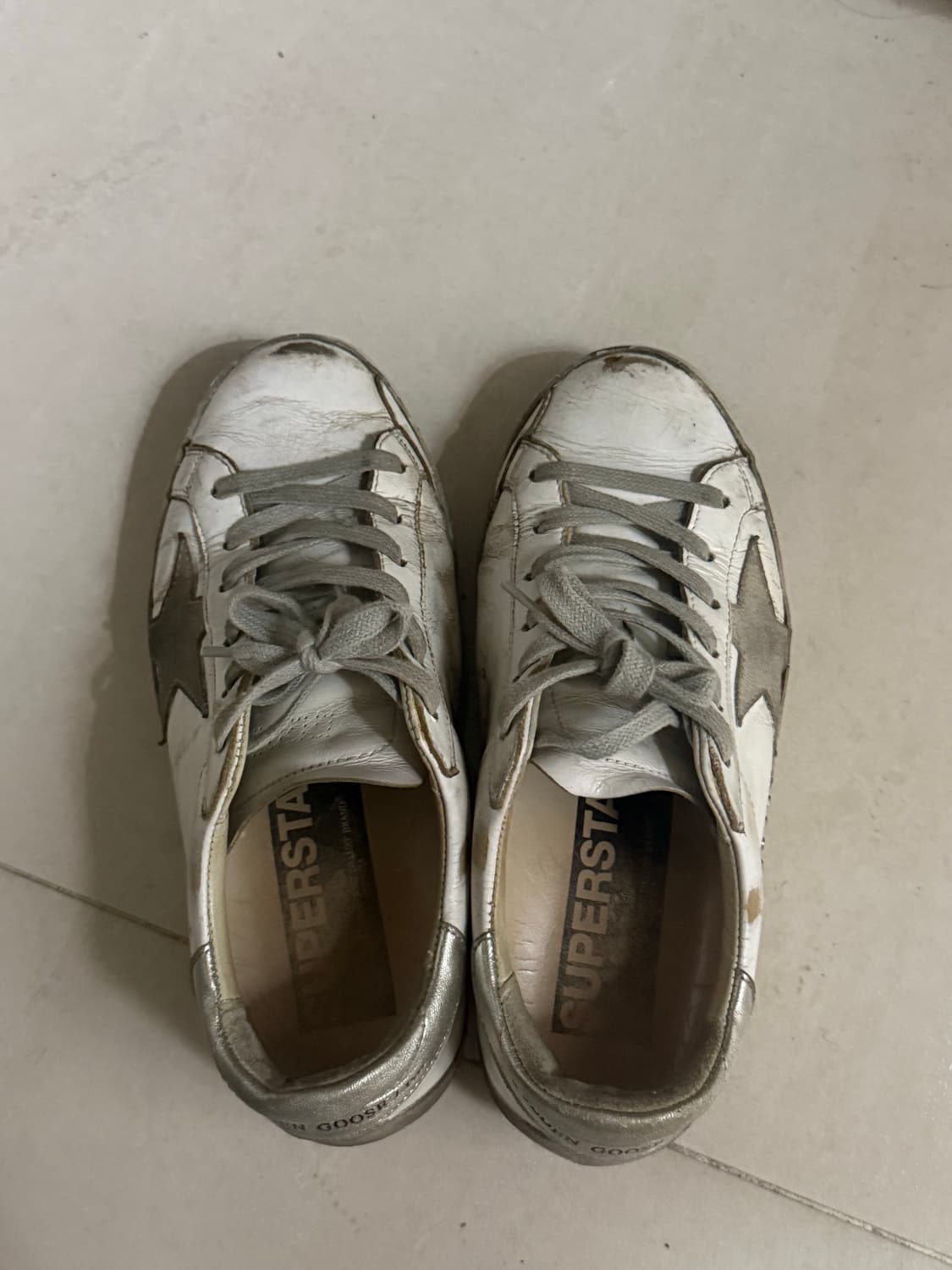 골든구스 스니커즈 상품이미지1