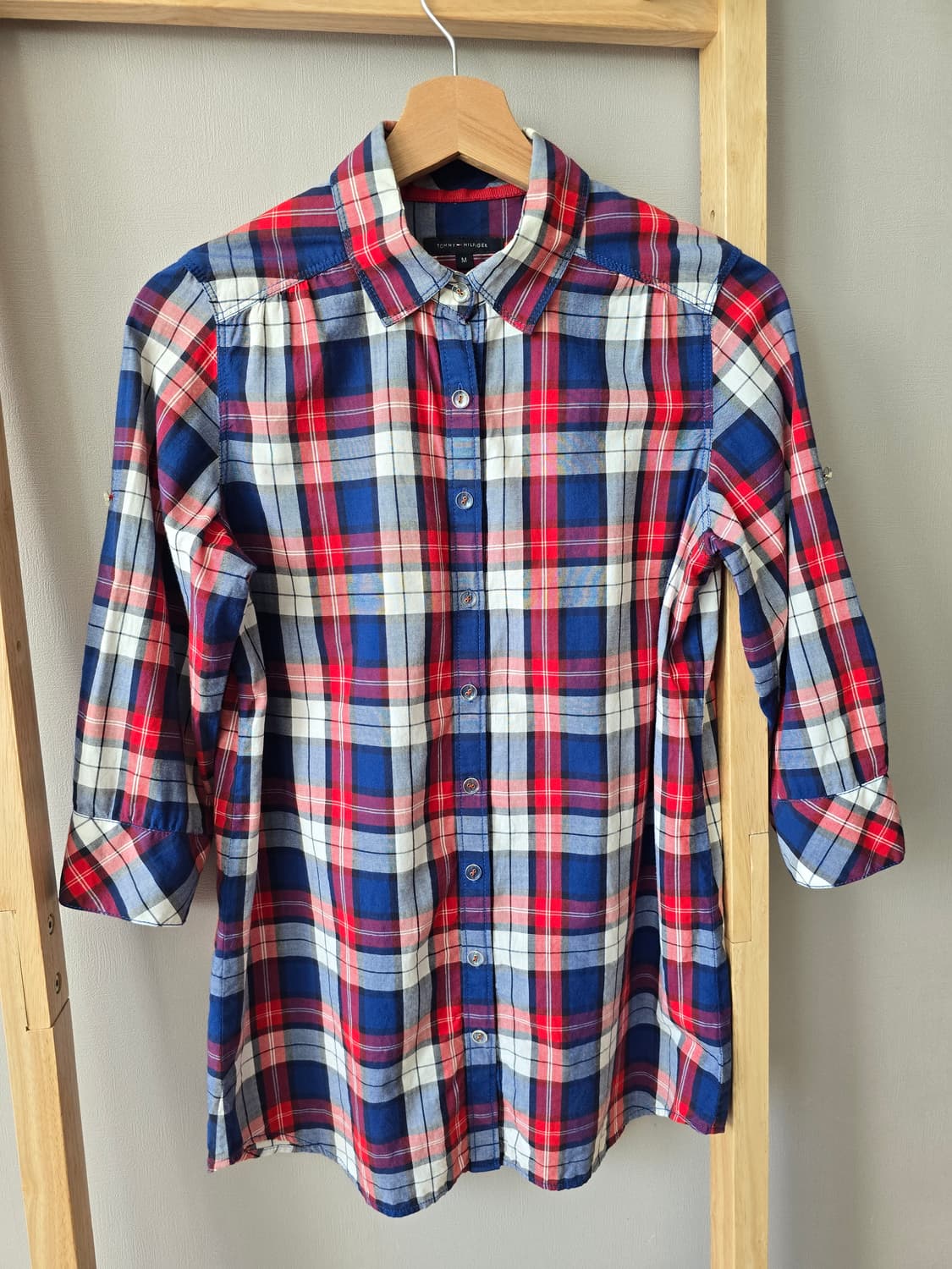 타미힐피거 체크 셔링 롤업 셔츠 상품이미지1