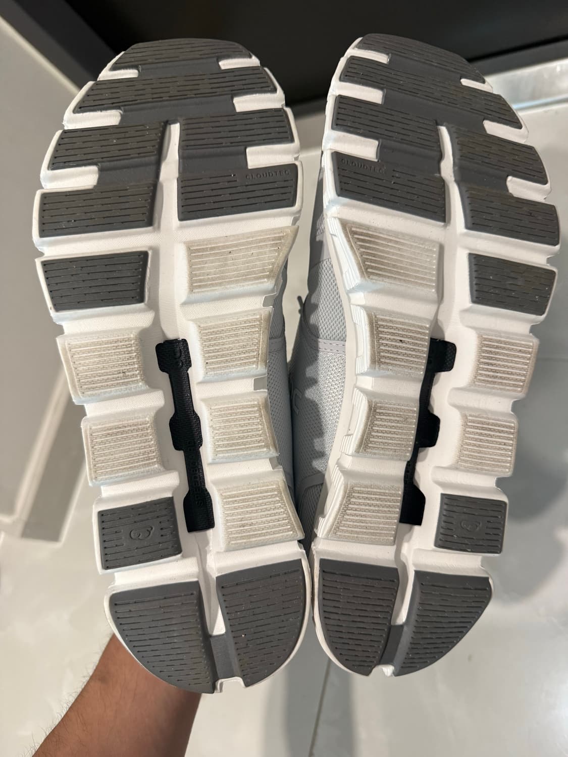 온러닝 클라우드6 글래시어화이트 9사이즈 상품이미지4