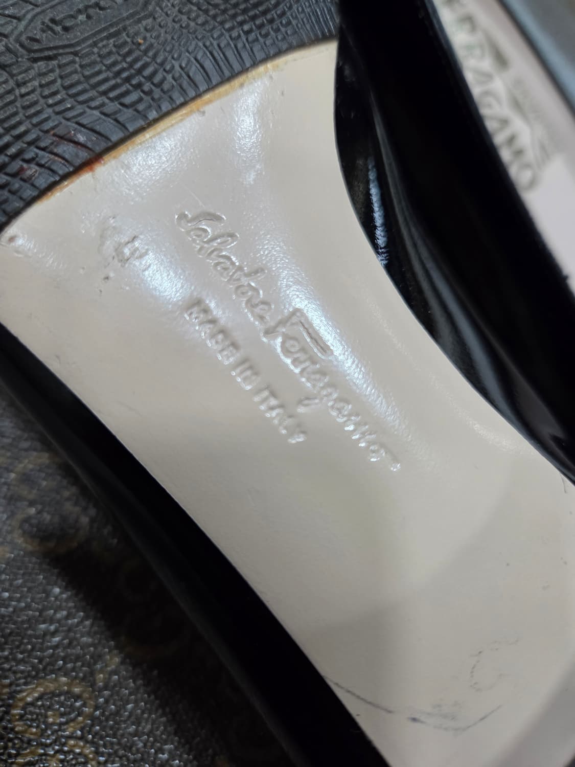 페라가모 바라 슈즈 상품이미지7