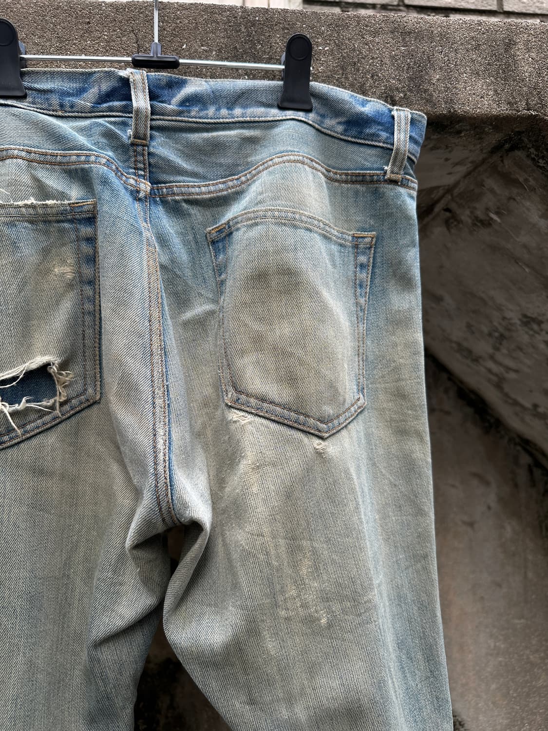 Dirty washing distressed jeans 상품이미지9