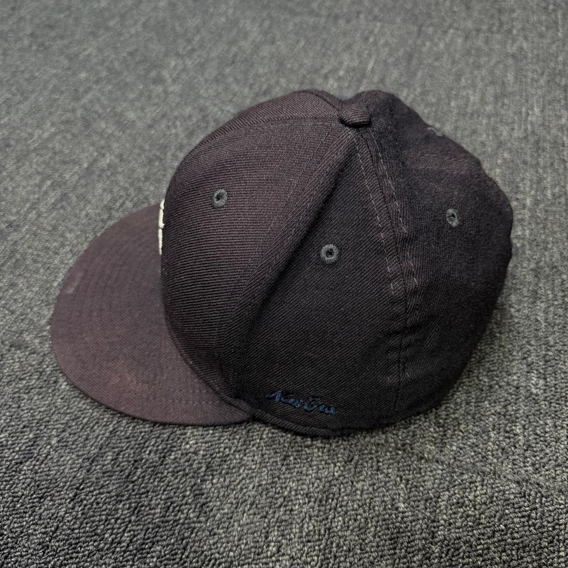 뉴에라 x 피어오브갓 에센셜 울 네이비 캡 상품이미지2