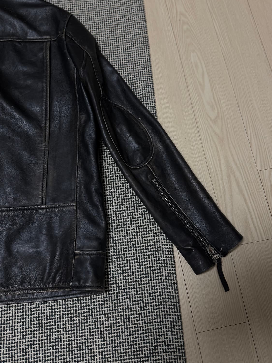 Zara 레더 자켓 상품이미지4