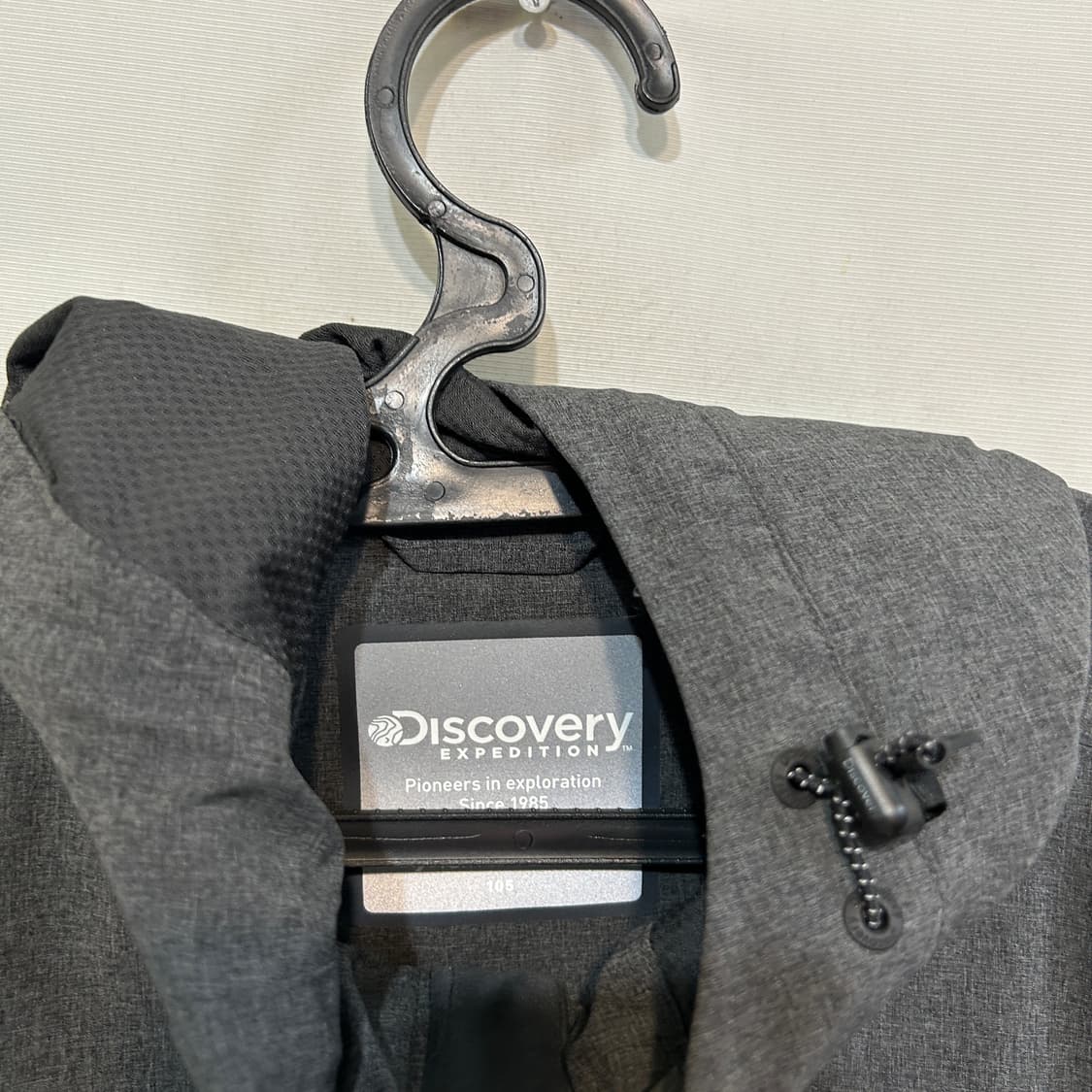 디스커버리 남성 바람막이 105 상품이미지2