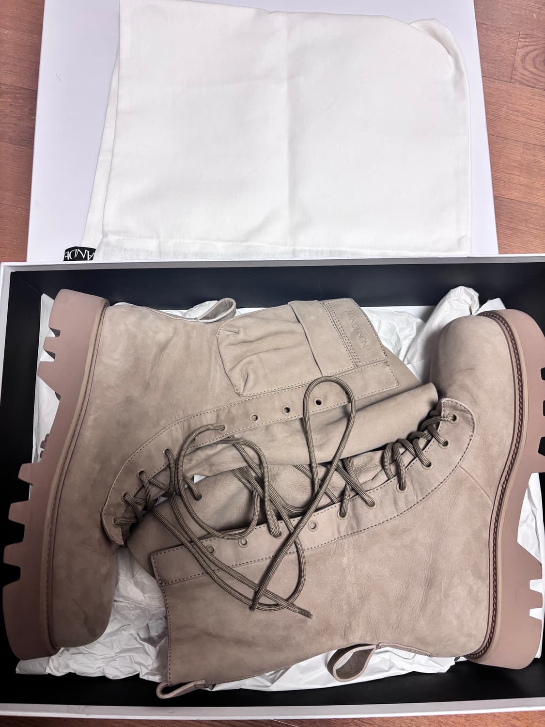 Jw앤더슨 컴뱃부츠 상품이미지2