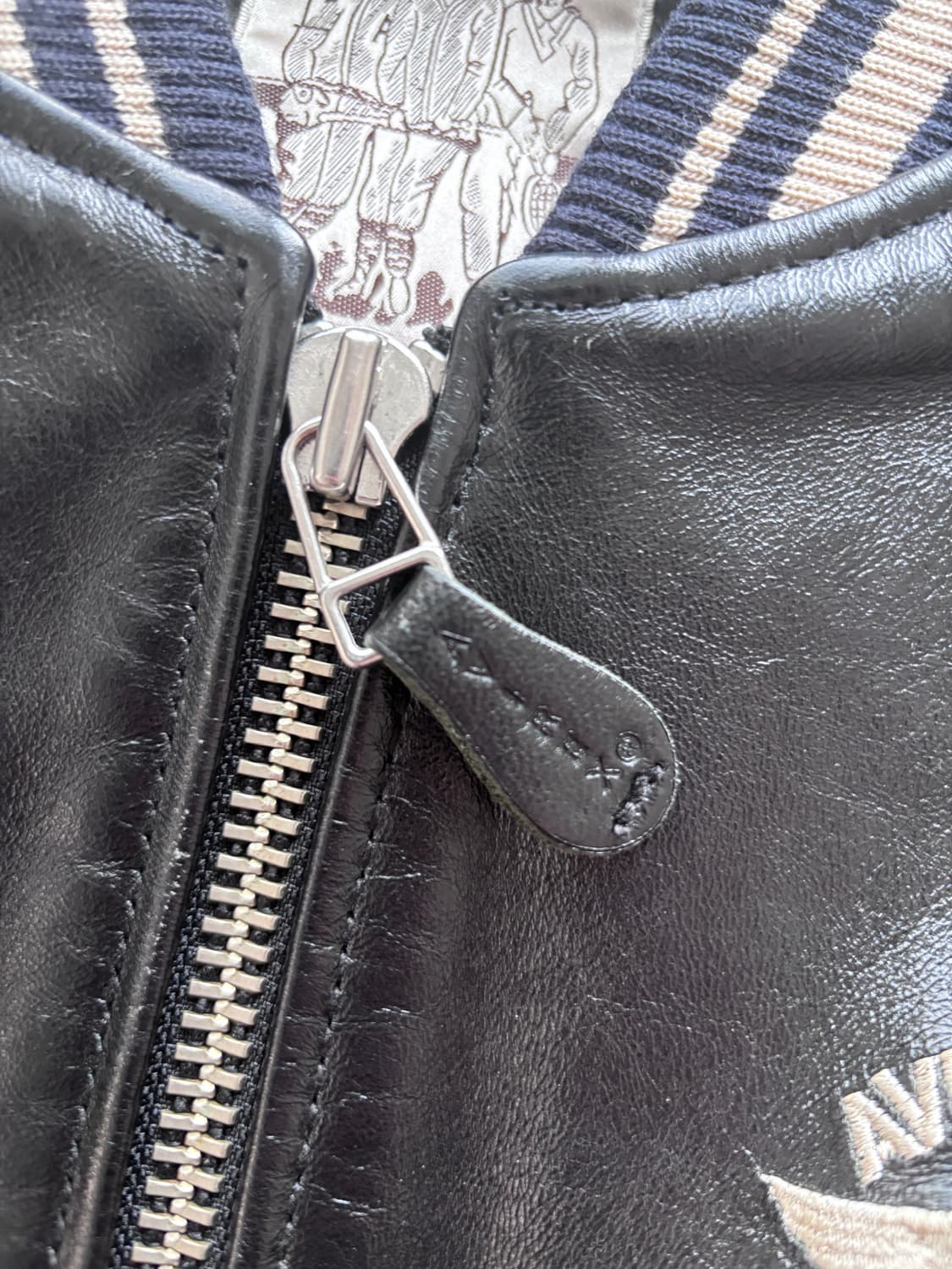 아비렉스 아이콘 바시티 레더자켓 상품이미지3