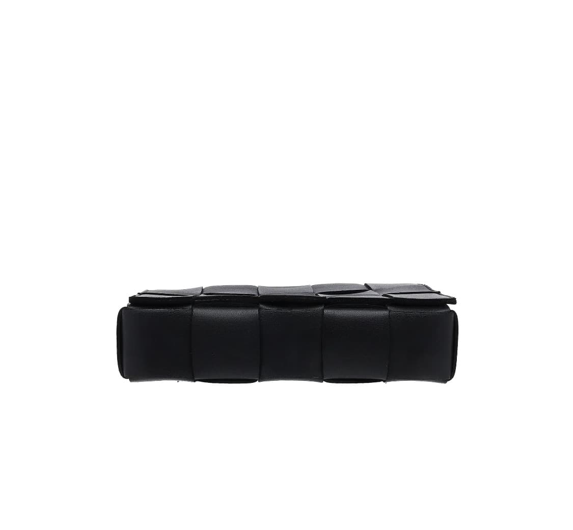 [S급] 보테가베네타 레더 카세트백 판매합니다!!! 상품이미지4