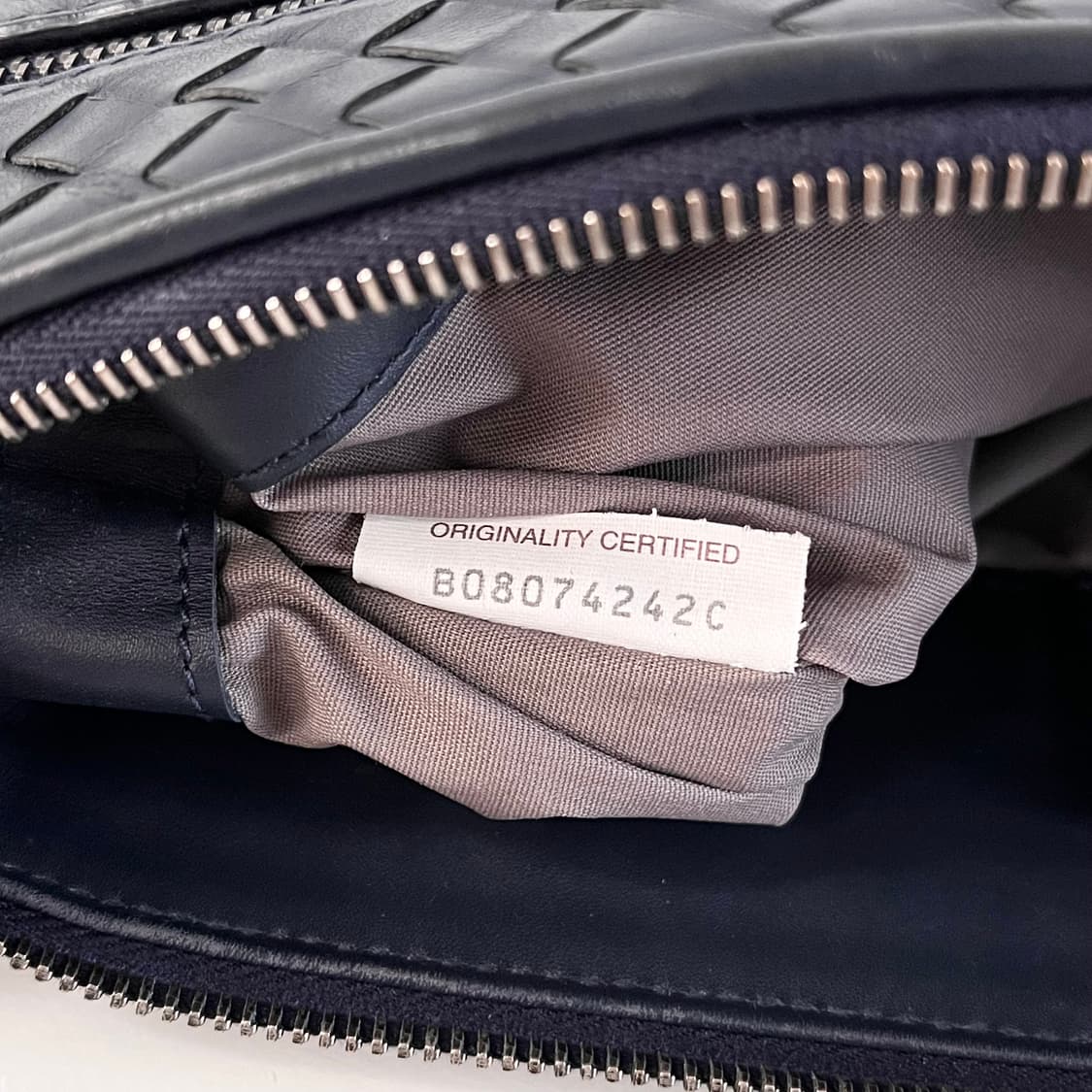 [A급/정품] 보테가베네타 인트레치아토 클러치 백 가방 네이비 상품이미지9