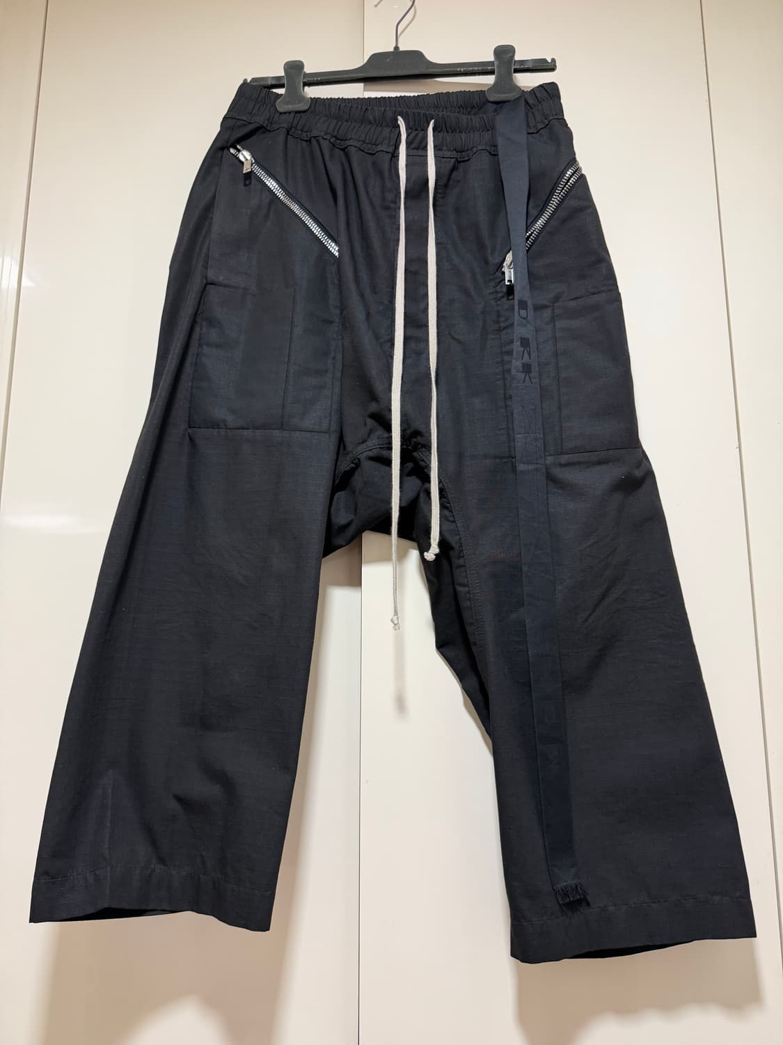 Rick Owens DRKSHDW Drop Crotch Cropped 상품이미지1