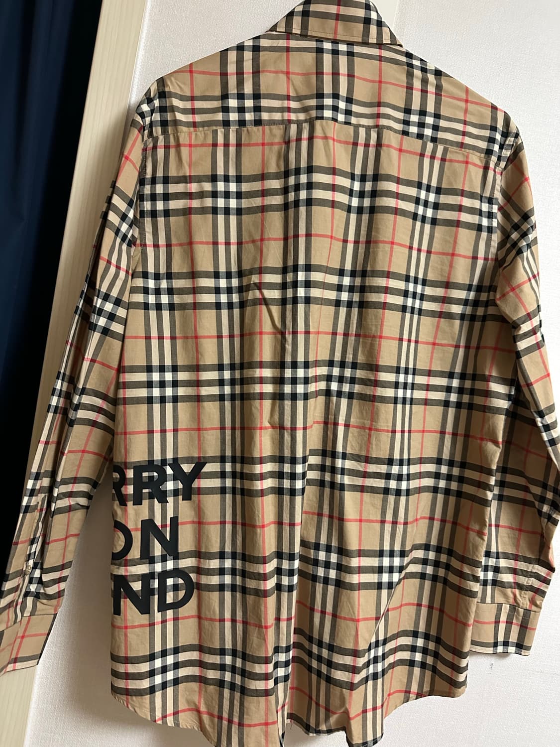 버버리 노바 체크 스트레치 코튼 포플린 셔츠 xs(국내 100-105) 상품이미지3