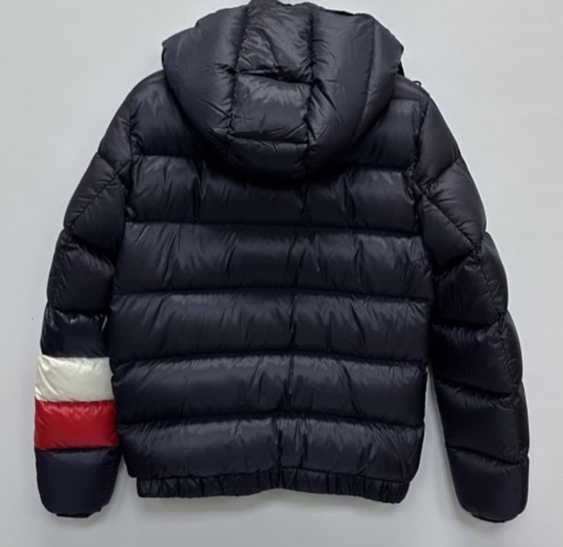 몽클레어 배색 유광 패딩 네이비 택보유 풀구성품  상품이미지2