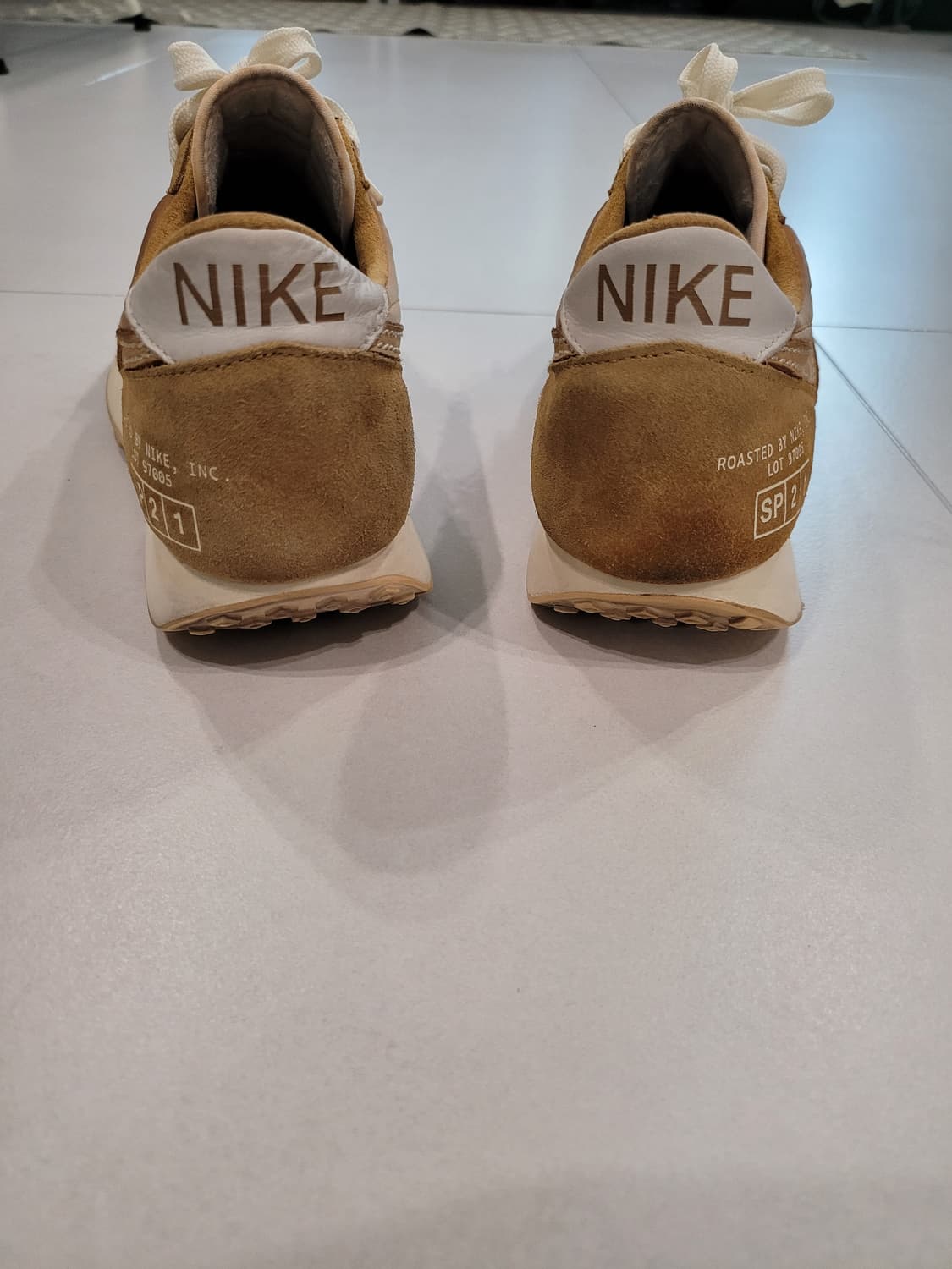 내 발끝에 머무는 따뜻한 라떼 한 잔, 나이키 데이브레이크 커피' ☕ 상품이미지5