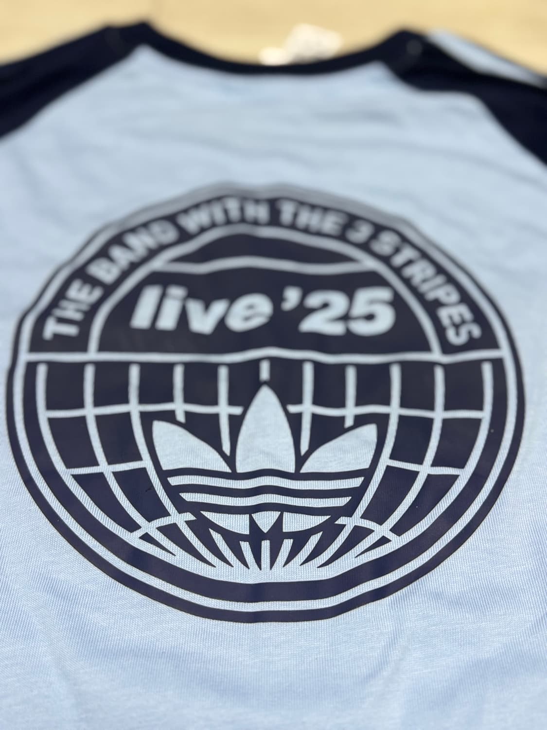아디다스 x 오아시스 하늘색 긴팔티 상품이미지7