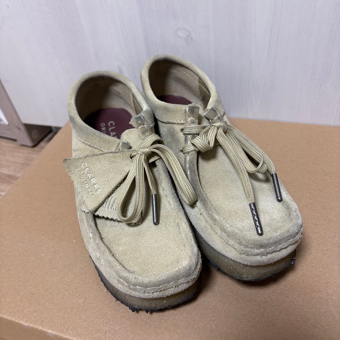 클락스 왈라비 메이플 스웨이드 상품이미지3