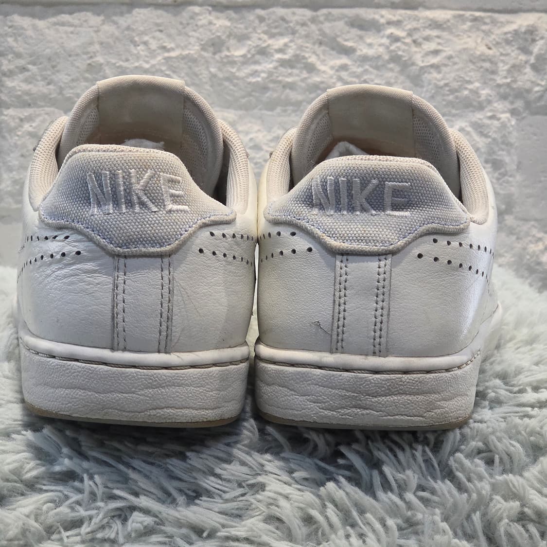 1w-12:나이키 레더 로우 스니커즈 화이트 265cm 상품이미지3
