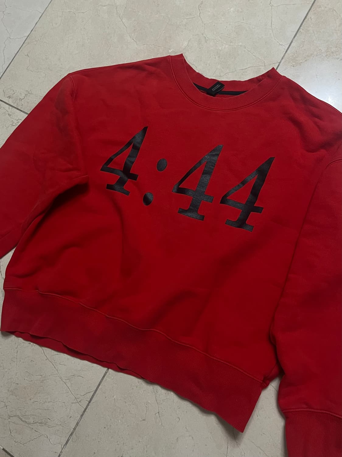 어텐션로우 맨투맨 레드(품절) 상품이미지1