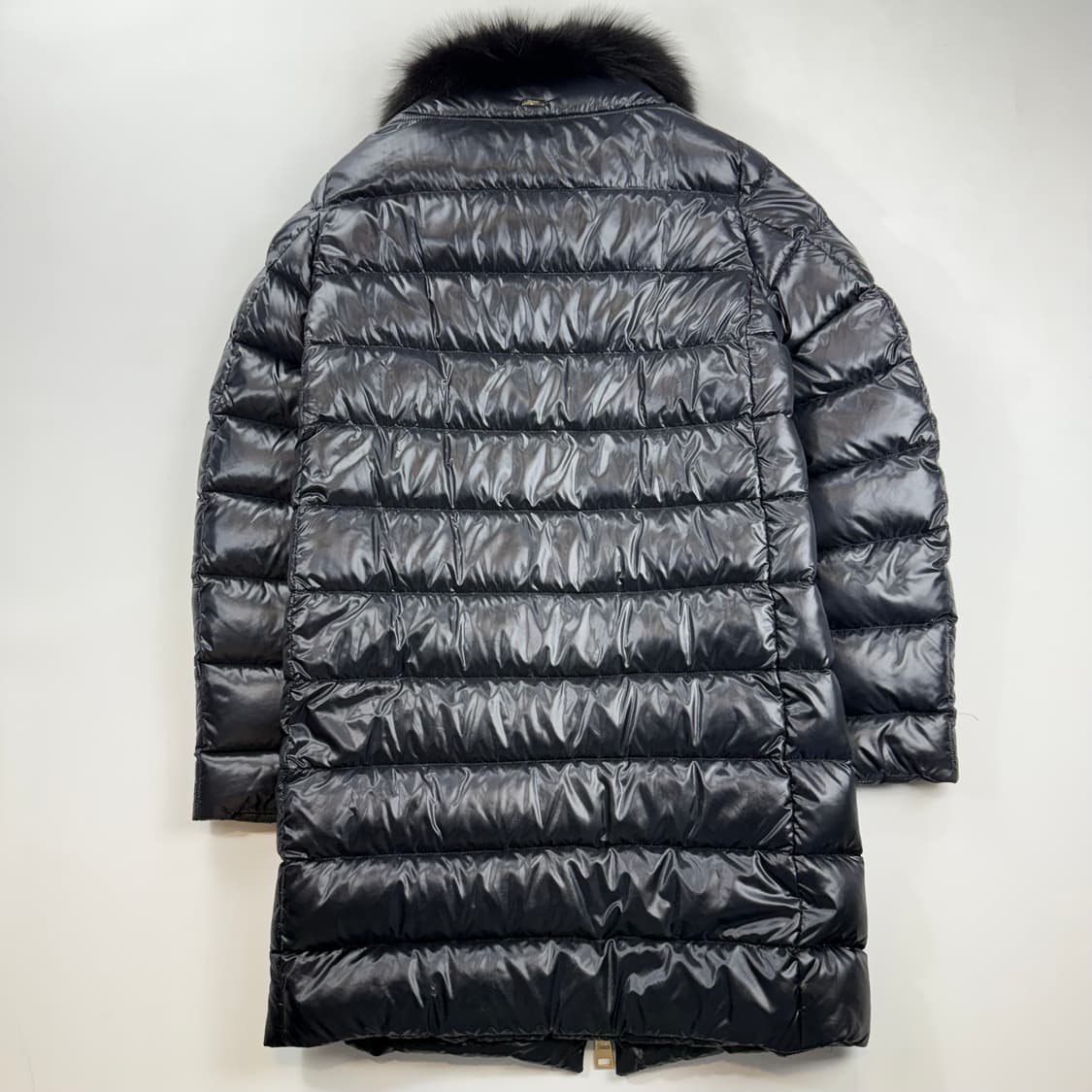 에르노 블랙유광 폭스퍼 패딩 42 상품이미지5