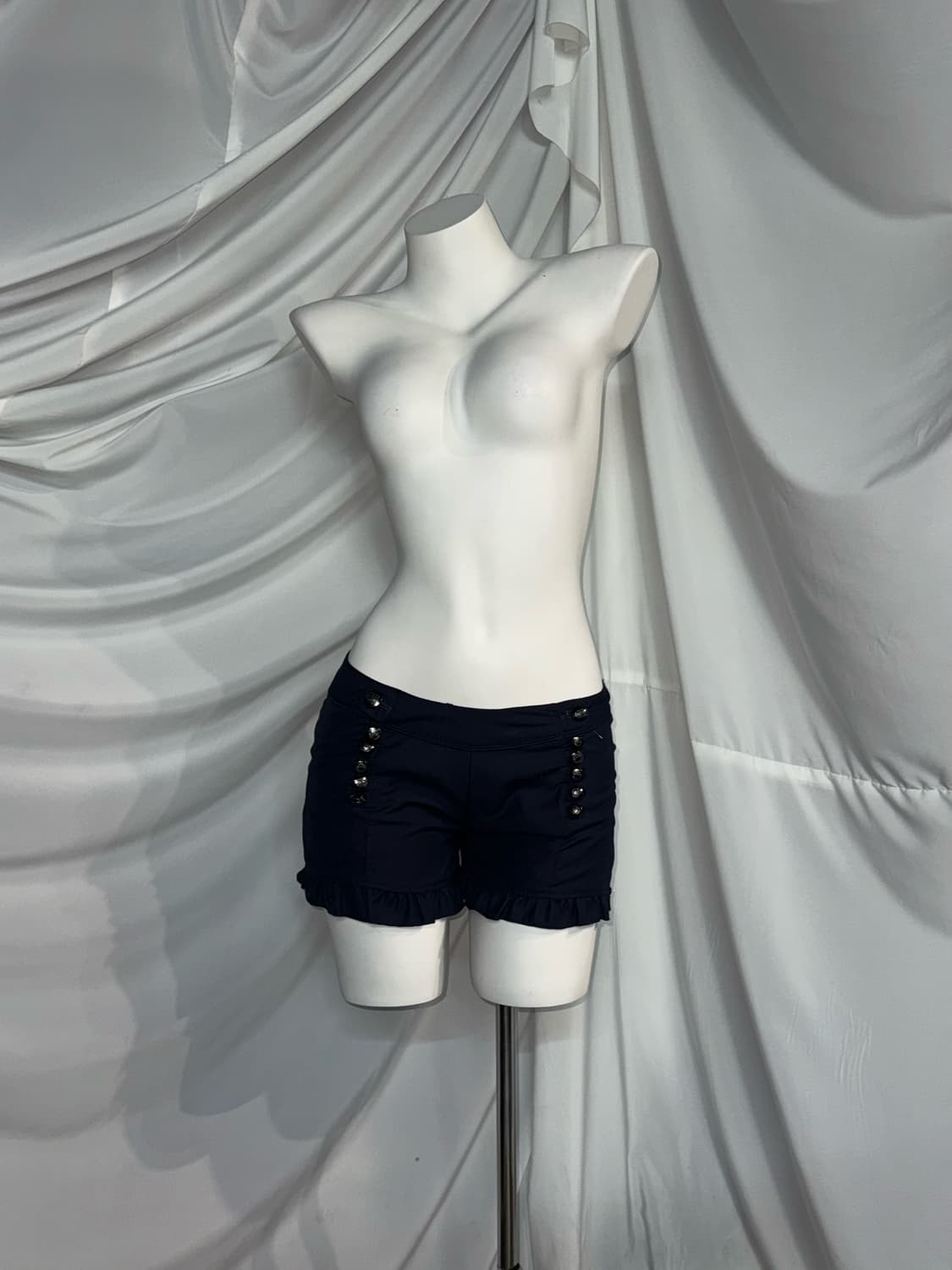 버버리 리즈리사 엑시즈팜 가디언 캐캐체 미키깔 네이비 체크 코디세트 상품이미지2