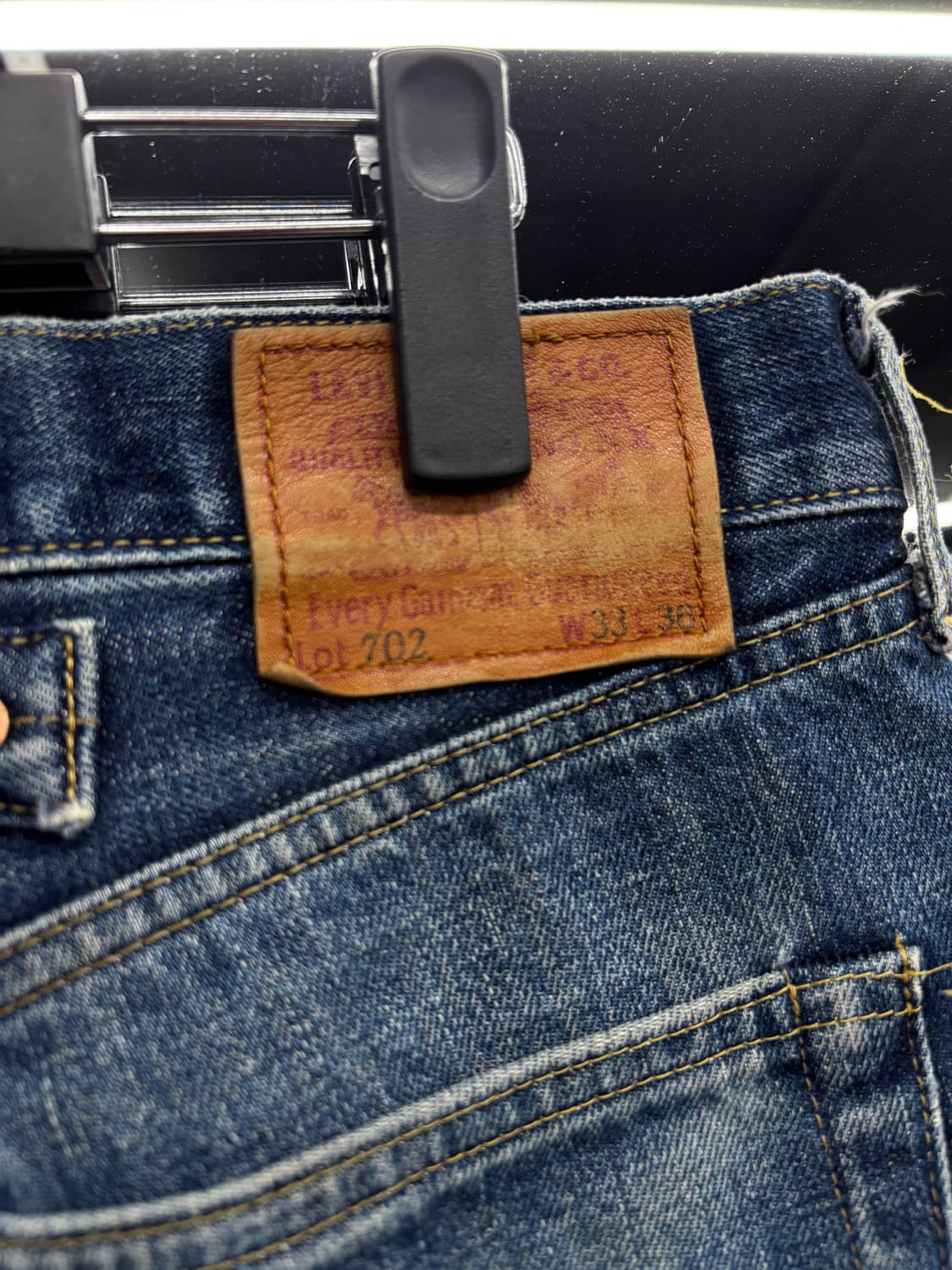 리바이스 702 신치백 버튼플라이 데님팬츠 상품이미지8