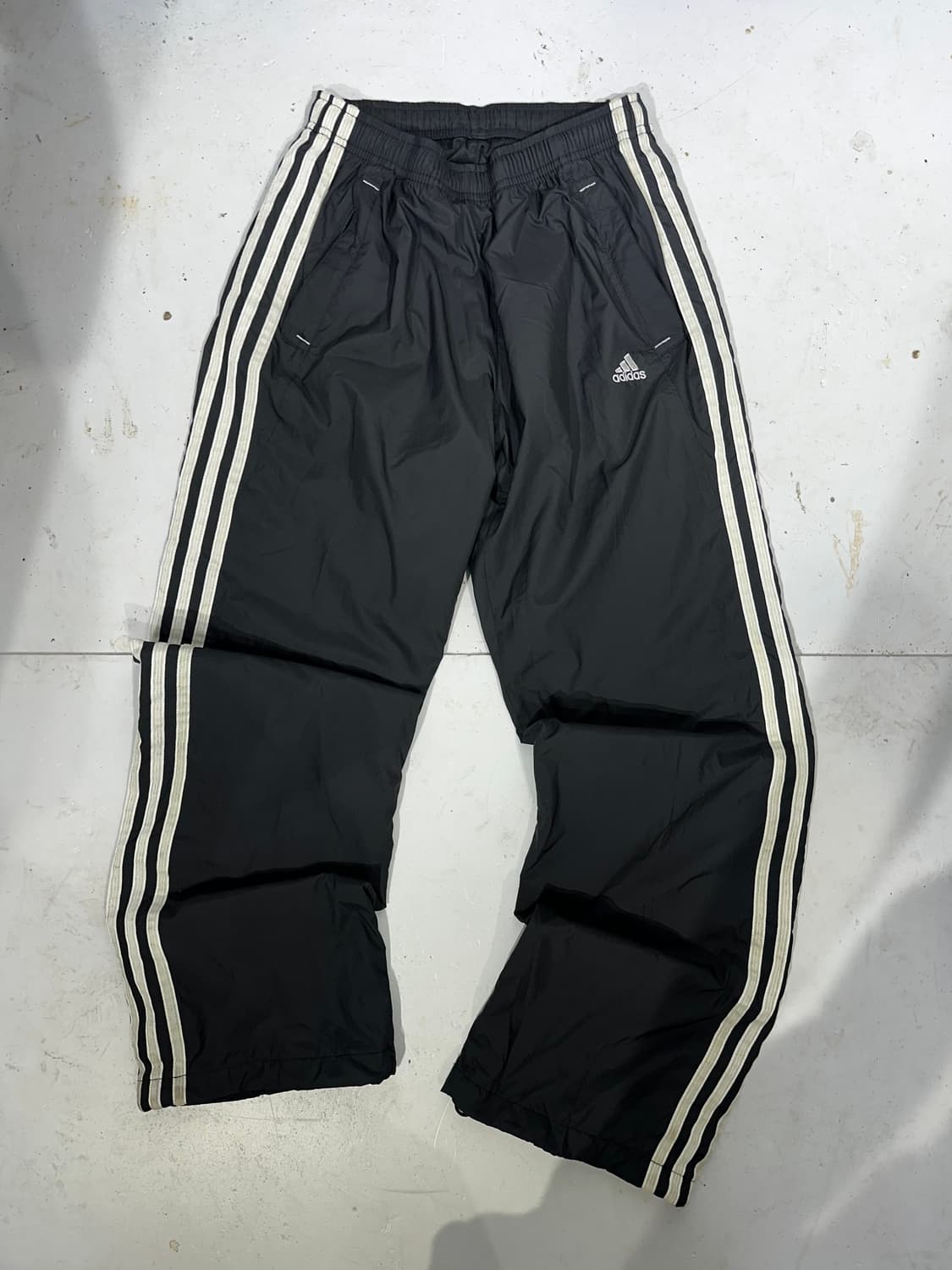 00s 아디다스 블랙 화이트 삼선 스몰 로고 와이드 트랙 팬츠 85 상품이미지4