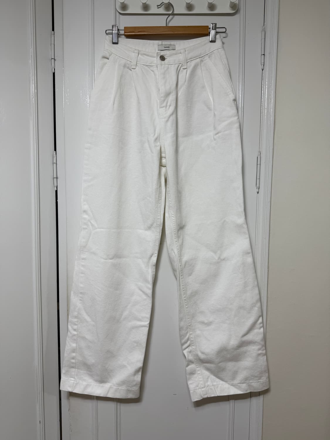 르모어 와이드 핀턱 데님 화이트 상품이미지3