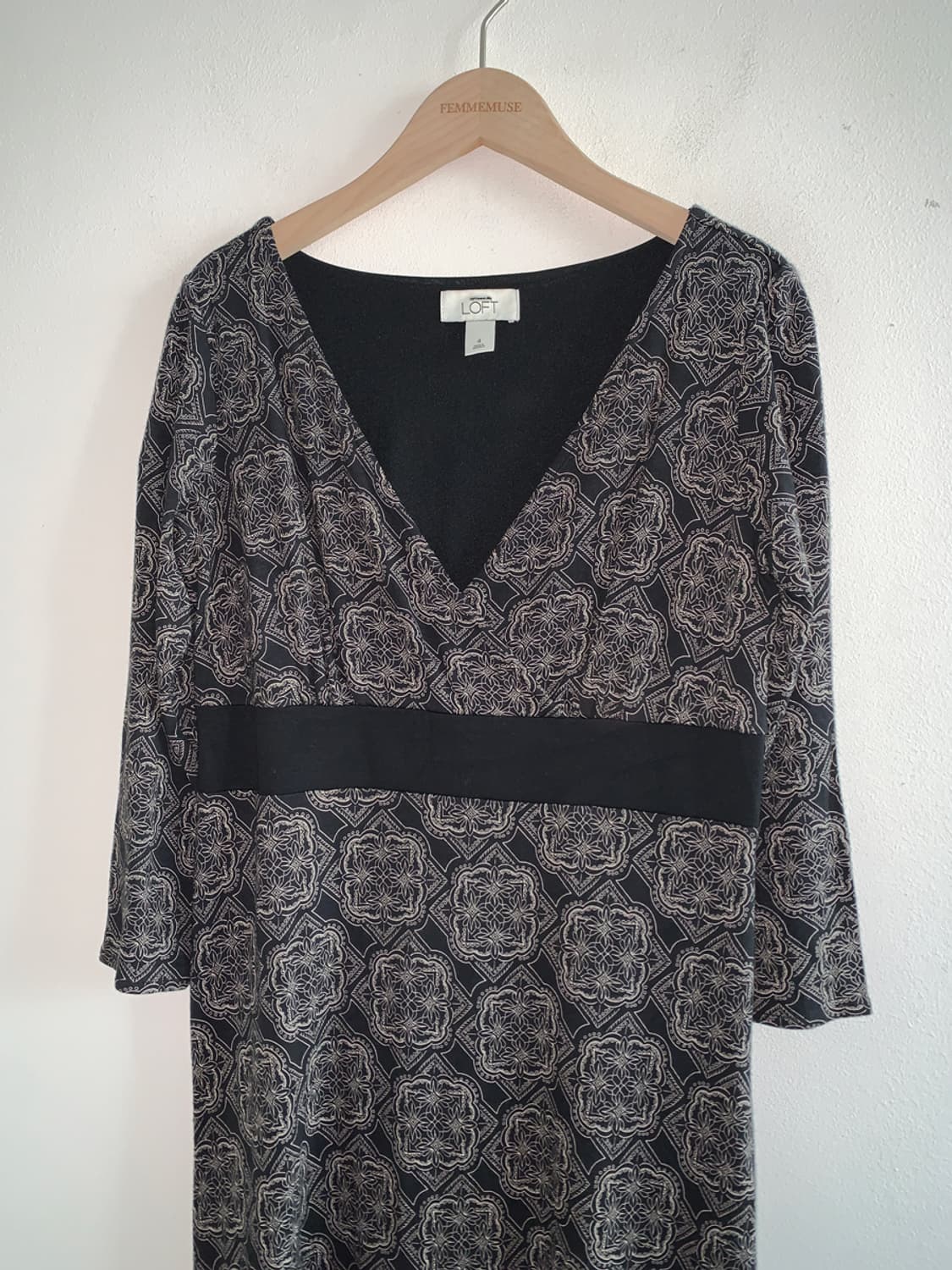 Bernard v neck dress 상품이미지2