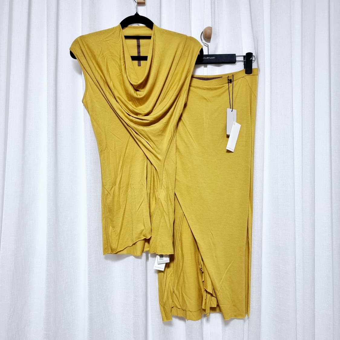 릭오웬스 릴리즈 드레이핑 슬리브리스 탑 스커트 셋업 세트 (38) 새상품 상품이미지1